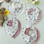 پک دو عددی دستمال گردن (پیشبند) دخترانه گلدار طوسی