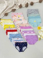 شورت دخترانه برند کارترز 2/3 سال