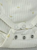 بادی کرم طرح دار کبریتی یقه دراپه برند newbie - Image 5