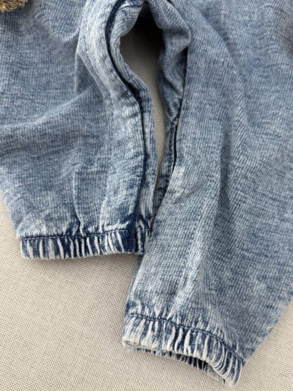 سرهمی طرح جین پسرانه برند Lindex (1-2 ماه) - Image 3