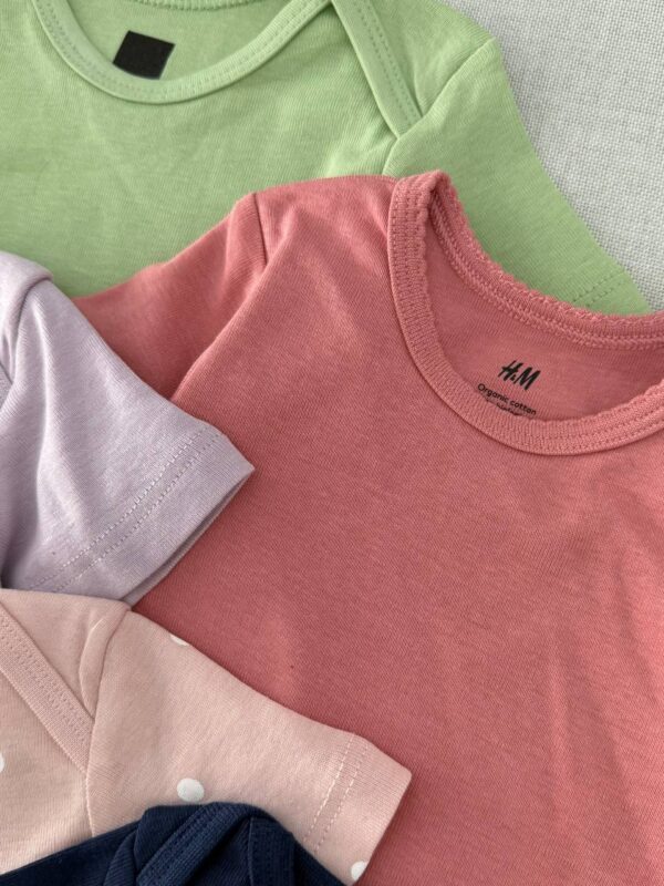 بادی آستین کوتاه اورجینال H&M - Image 2