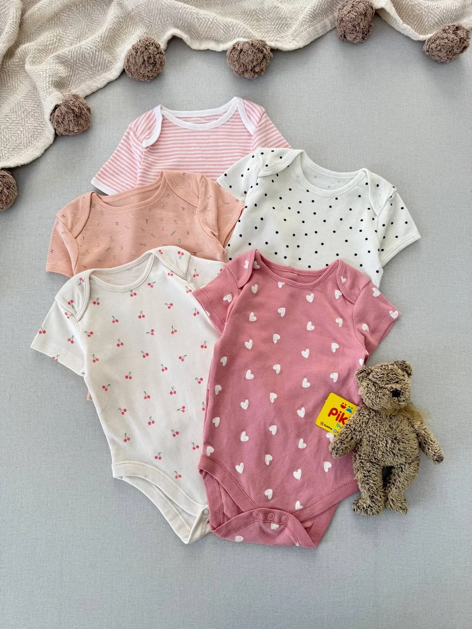 photo_1_2026-02-16_09-57-55 بادی آستین کوتاه میکس (4-6 ماه/ 39 سانت) - Image 1