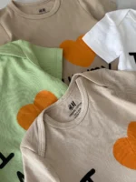 بادی آستین کوتاه اورجینال برند H&M (سایز 6-9 ماه) طرح I ❤️ Mummy - Image 2