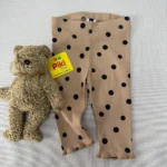 شلوار کبریتی دخترانه برند H&M خالدار نسکافه ای