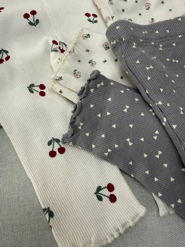 شلوار کبریتی برند H&M طرح آلبالو (3-4 سال) - Image 2